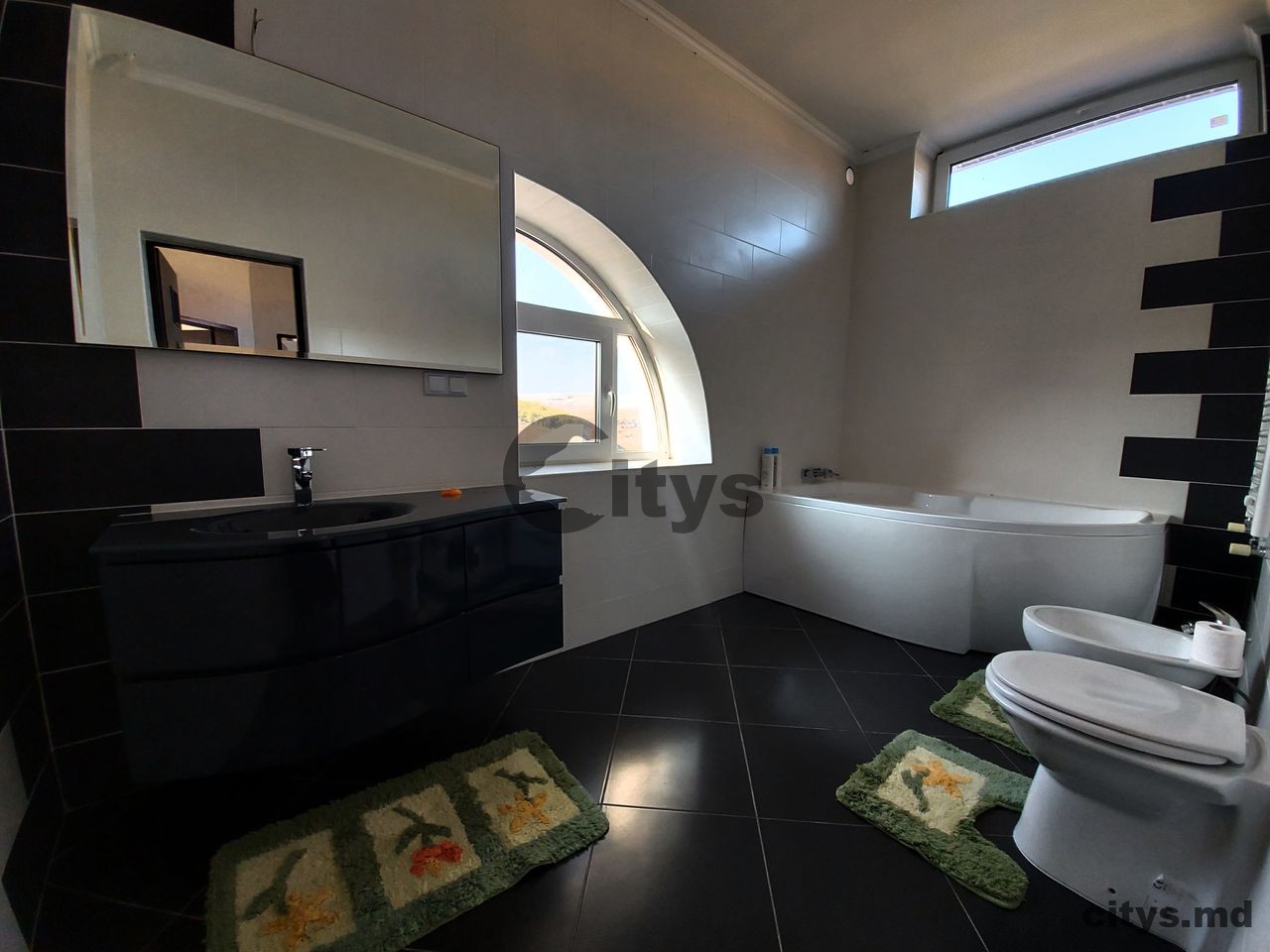 Casa 210m², Ialoveni, Centru, str. Mihai Viteazul photo 4