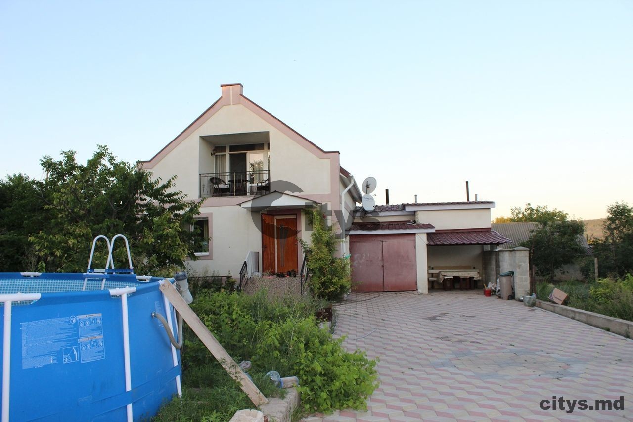 Casă cu 2 nivele, 170m², Revaca, Centru, str. Stefan cel Mare photo 0