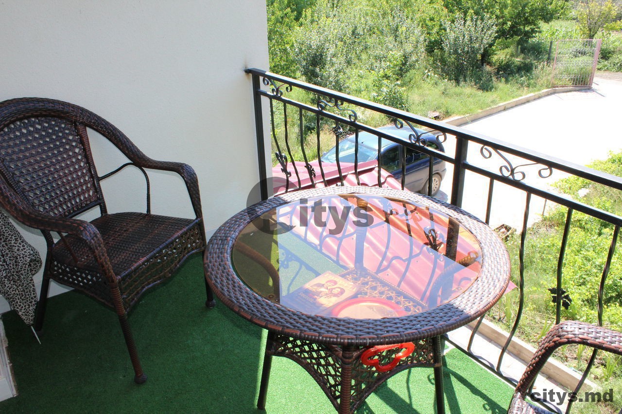 Casă cu 2 nivele, 170m², Revaca, Centru, str. Stefan cel Mare photo 2