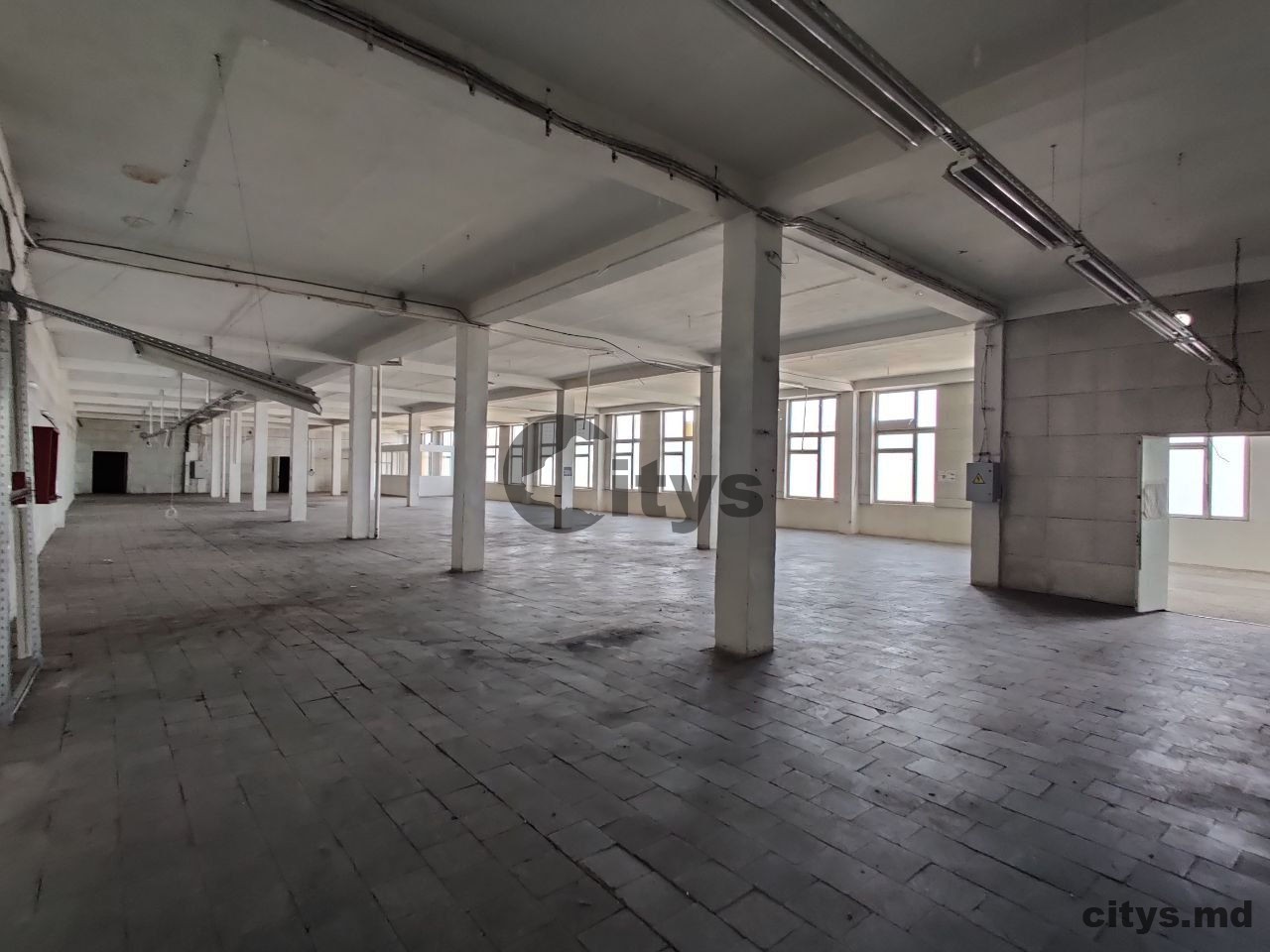 Spații pentru producere și depozitare,2400m², Chișinău, Botanica, bd. Iuri Gagarin photo 0