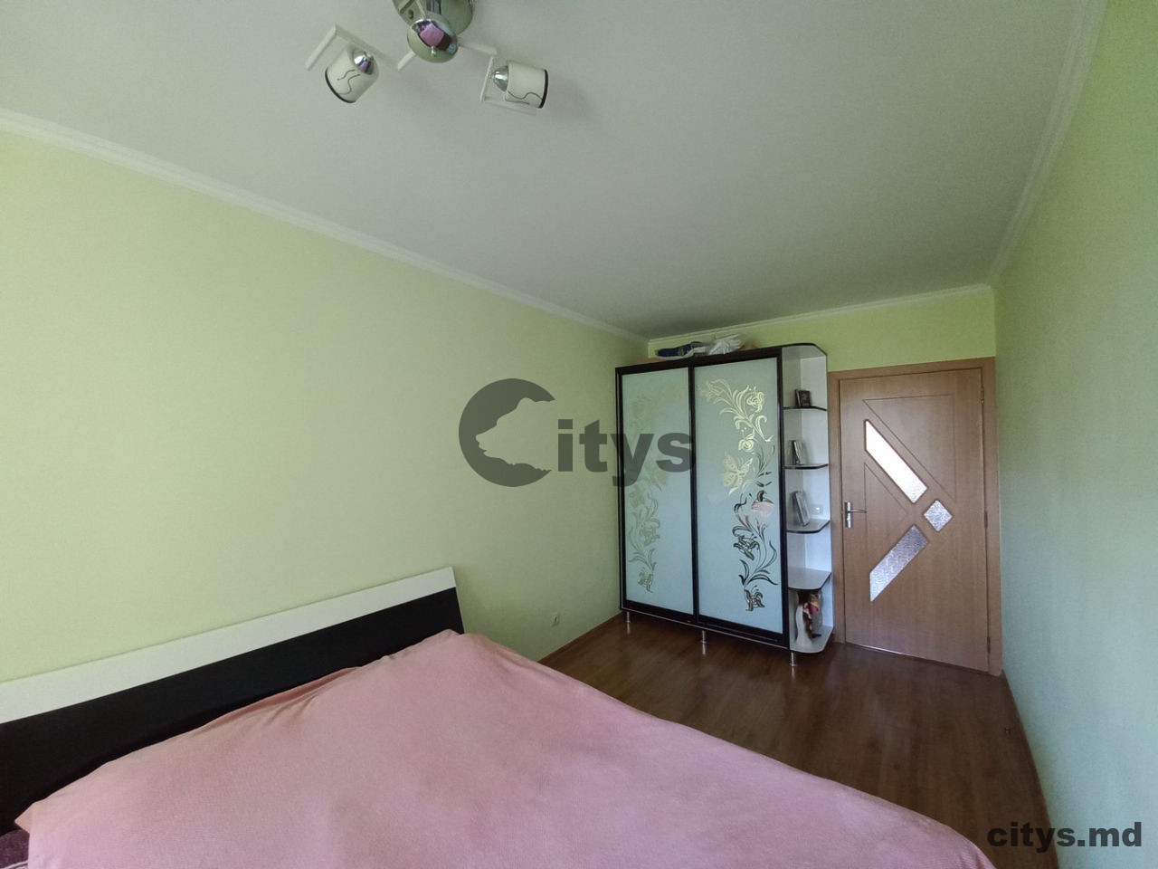 Apartament cu 3 camere, 60m², Chișinău, Botanica, str. Căușeni photo 2