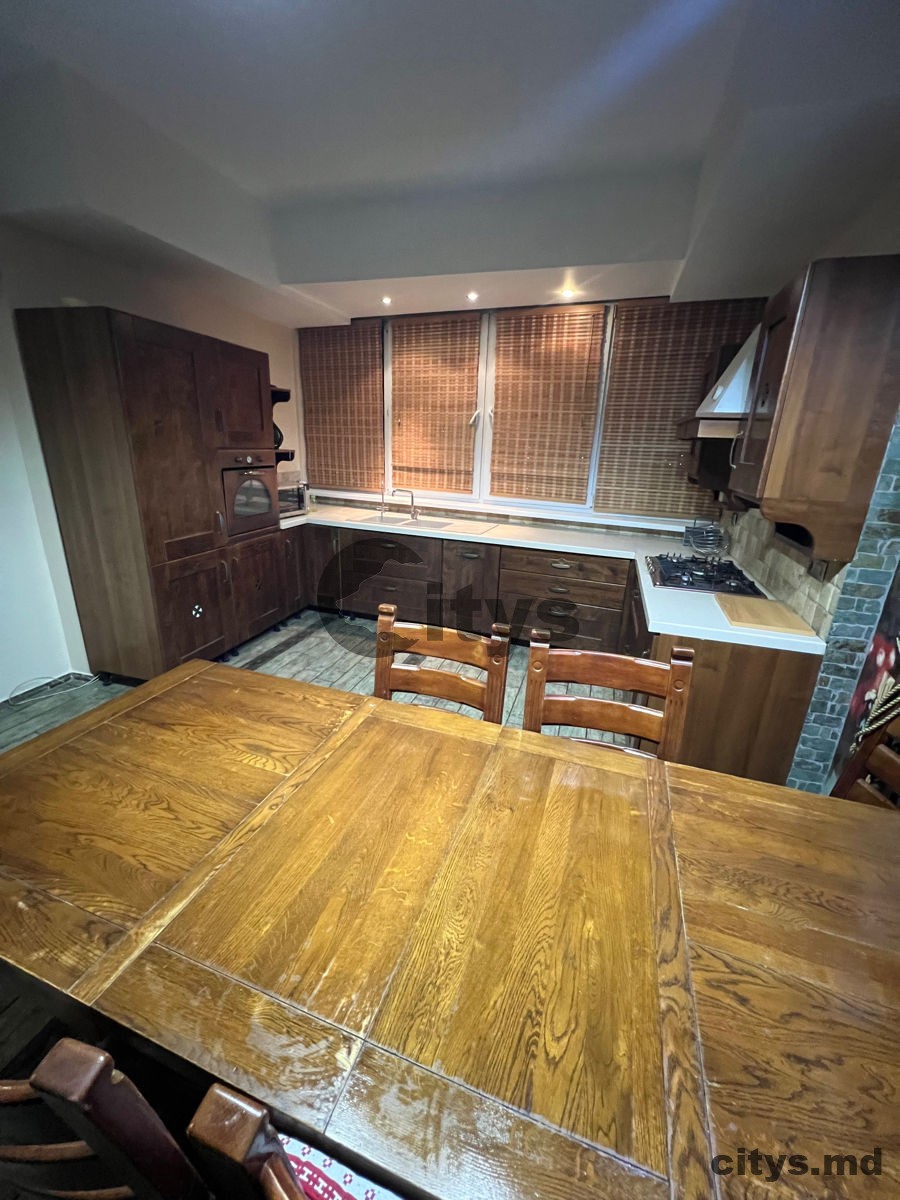 Chirie-Apartament cu 3 camere, 106m², Chișinău, Centru, str. Petru Rareș photo 3