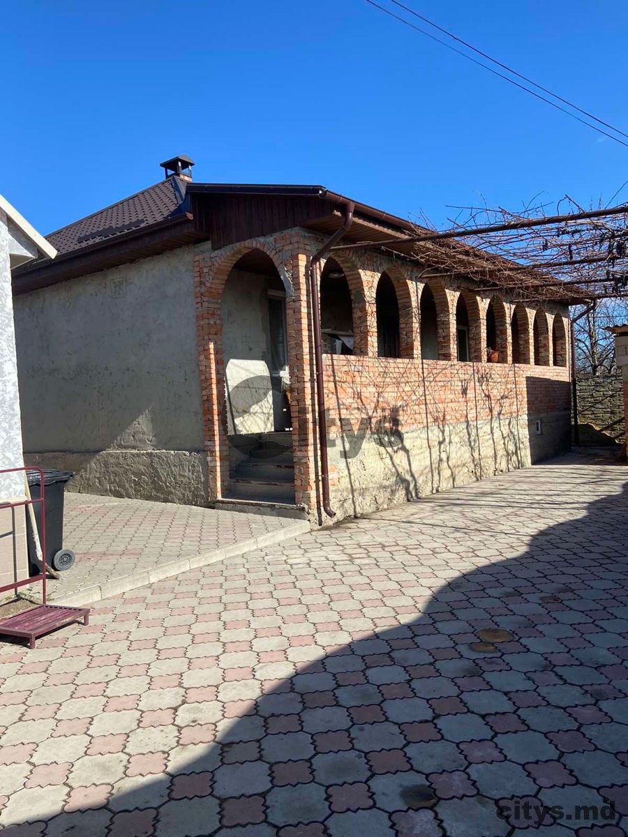 Casă cu un nivel, 140m², Sîngera, Periferie, str. Ion Creangă photo 1