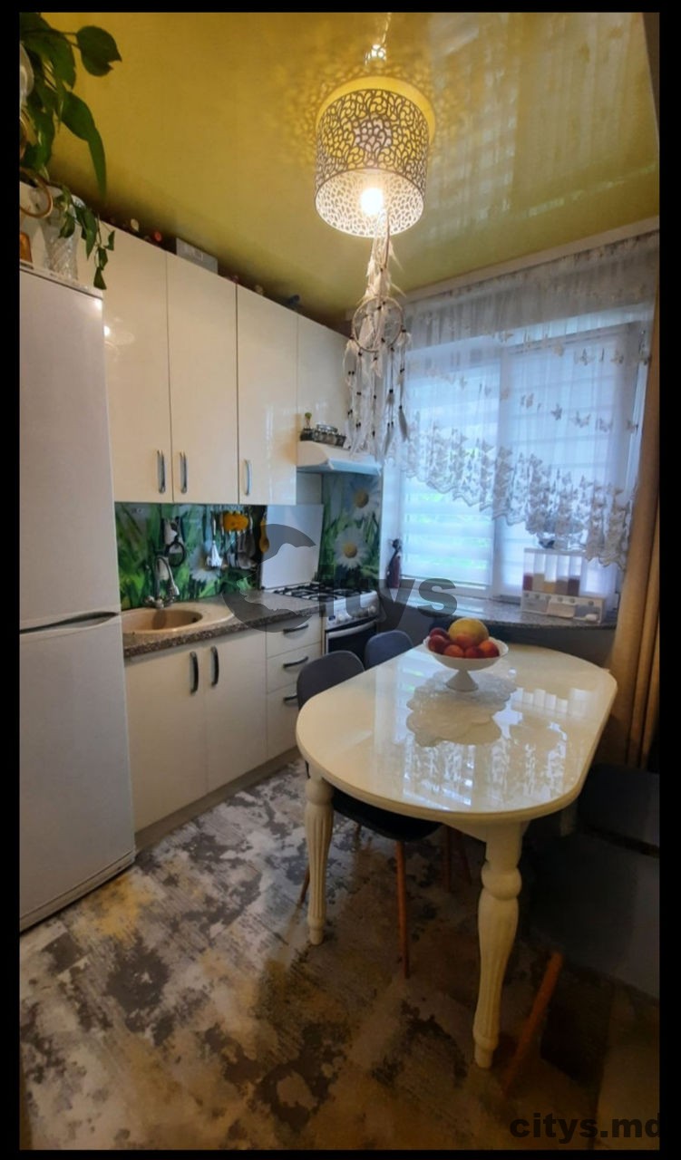 Apartament cu 2 camere, 50m², Chișinău, Botanica, bd. Traian photo 0