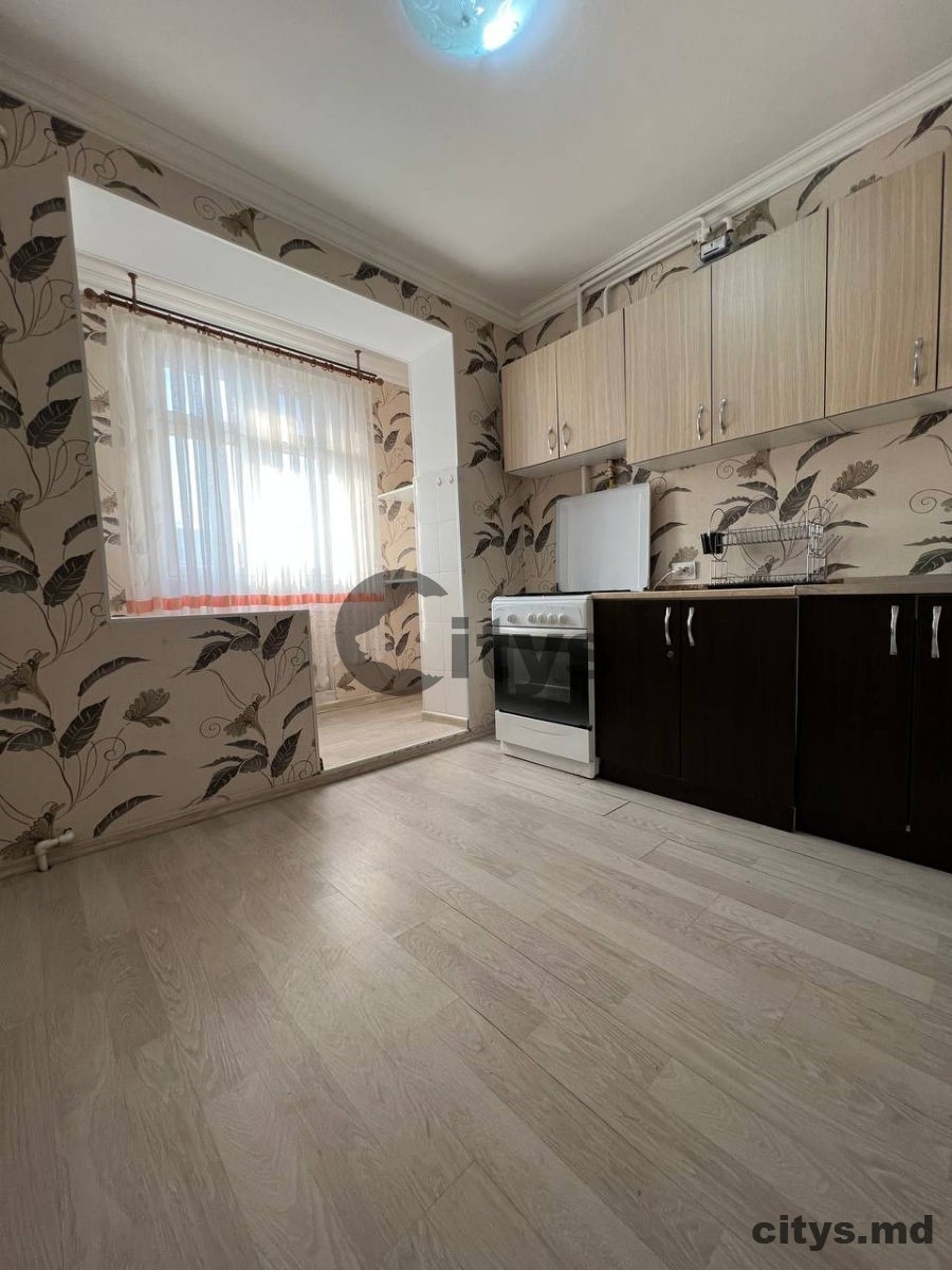 Apartament cu 2 camere, 56m², Chișinău, Ciocana, bd. Mircea cel Bătrân photo 2