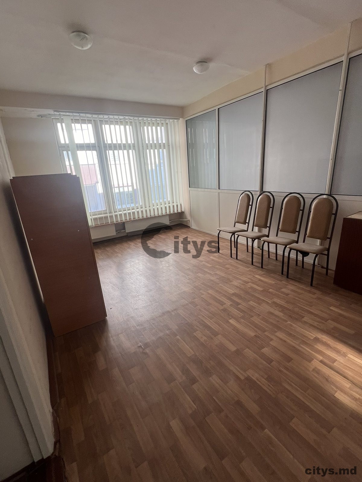 Chirie-Universal, 300m², Михаил Садовяну photo 1