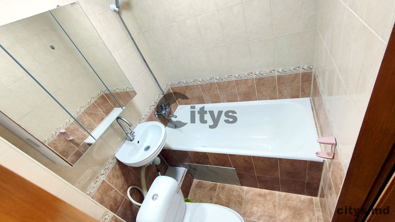 Apartament cu 2 camere, 50m², Traian photo 1