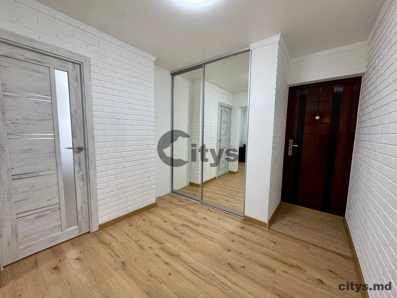 Apartament cu 2 camere, 58m², Vadul lui Vodă photo 3