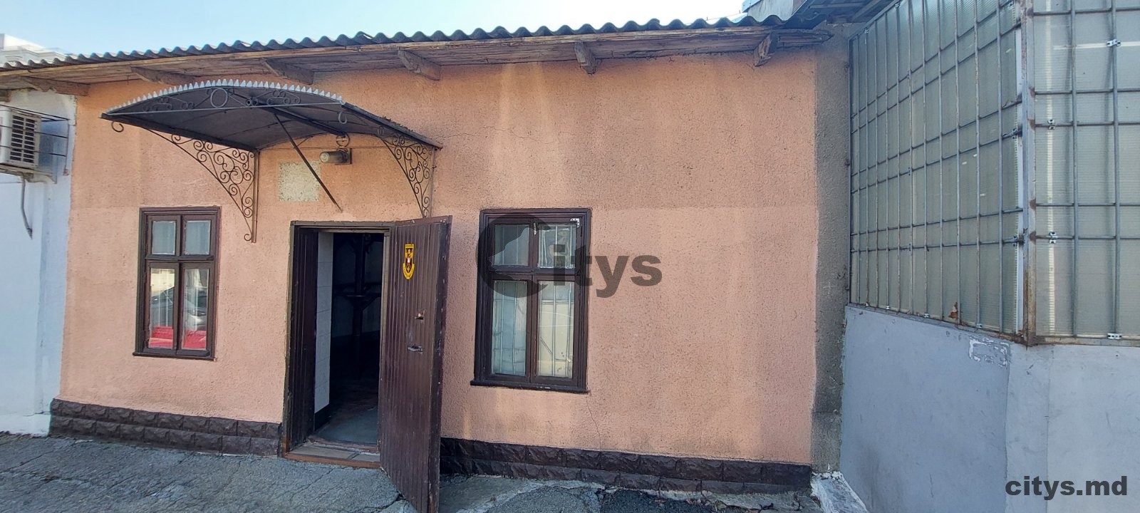 Comercial, 38.2 m², Armeneasca photo 0