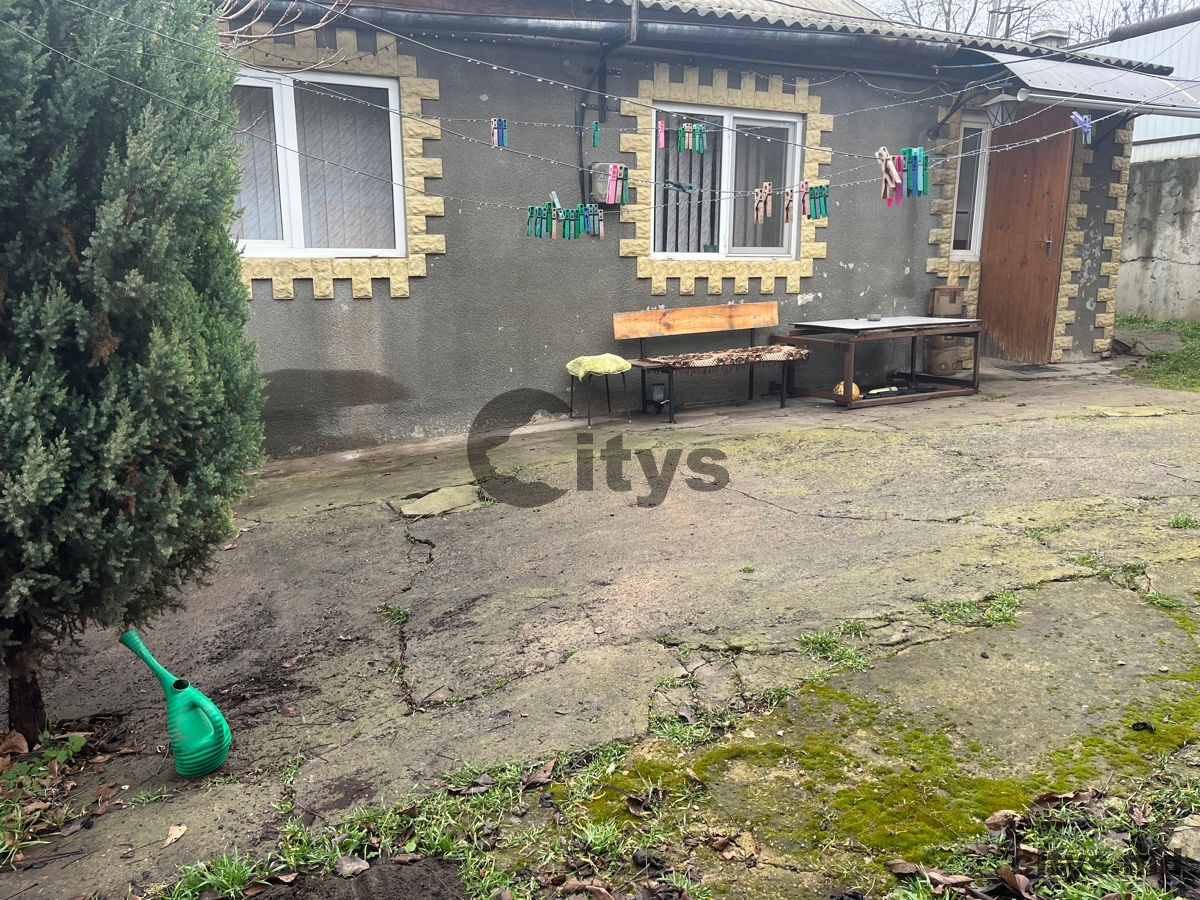 Casă cu un nivel, 72m², Ливиу Ребряну photo 0