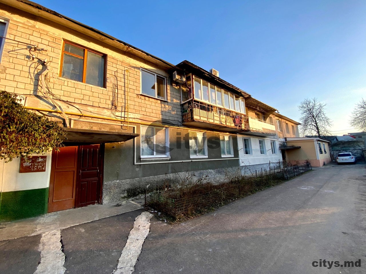 Apartament cu 3 camere, 63m², Cricova,Libertatii photo 0