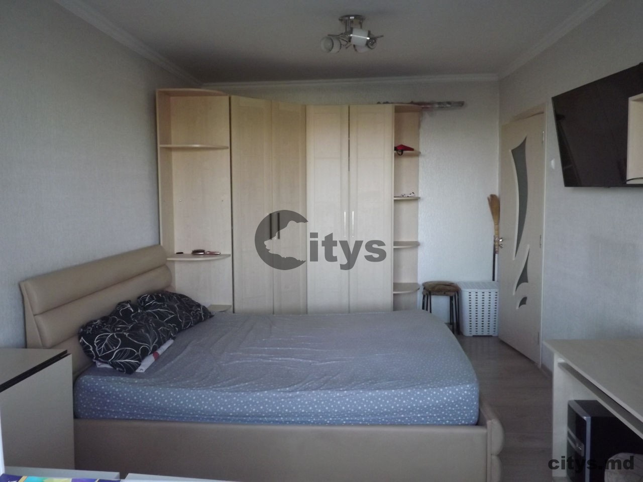 4-х комнатная квартира, 87м², Voluntarilor photo 2