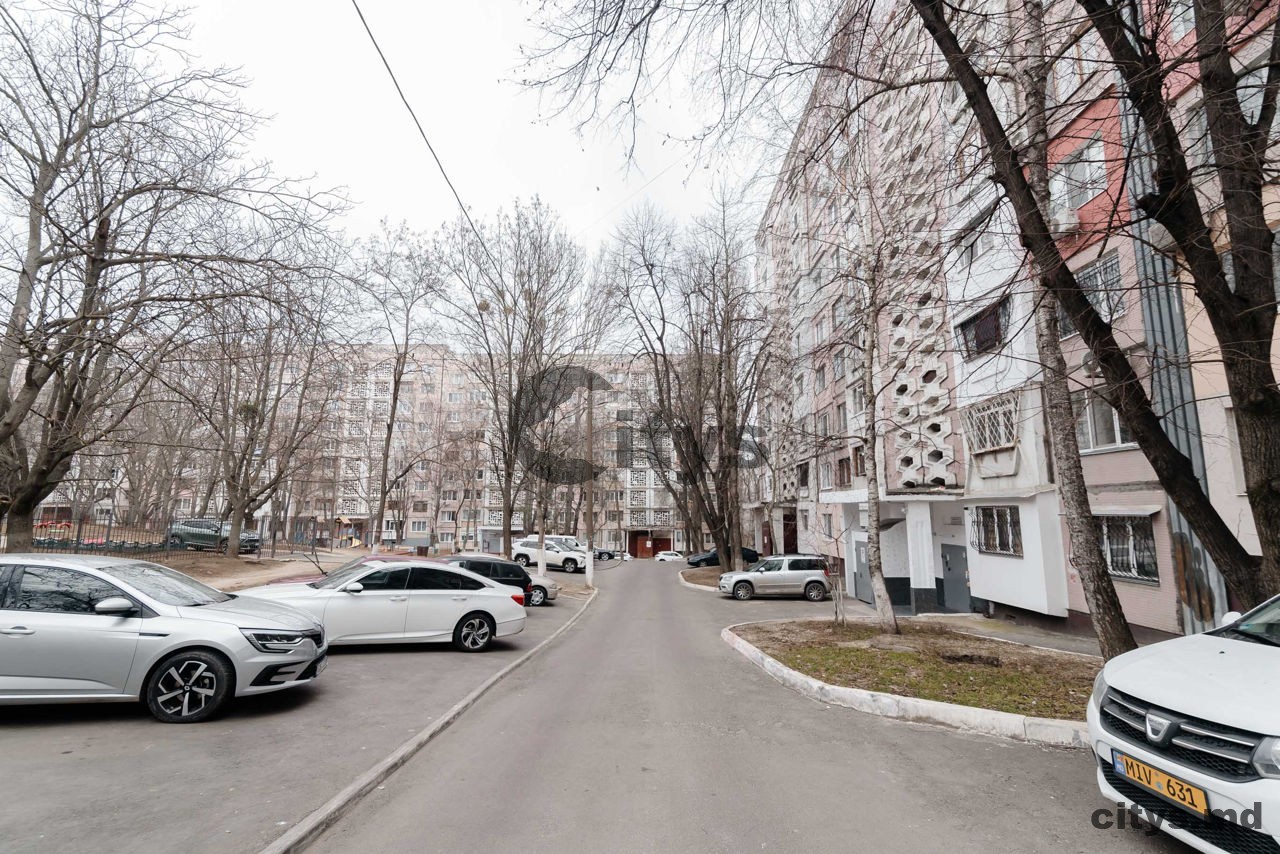 Apartament cu 3 camere, 75m², Chisinau, Buiucani, str. Onisifor Ghibu photo 12