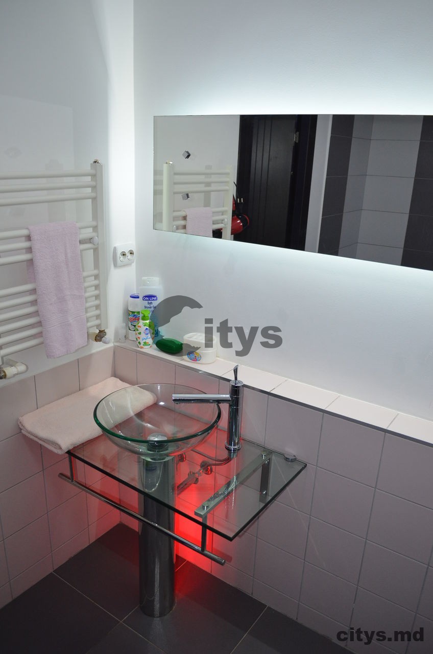 Chirie-Apartament cu 2 camere, 65m²,Chisinau, Buiucani, Paris photo 9