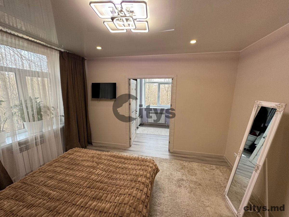 Apartament cu 2 camere, 75m², str.Costiujeni photo 4