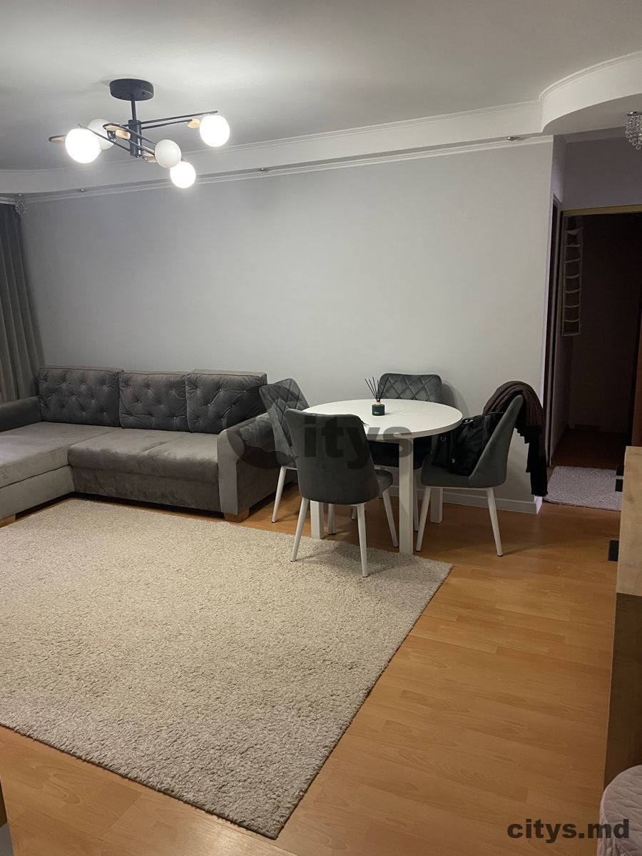 Apartament cu 3 camere, 55m², str. Nicolae Titulescu photo 0