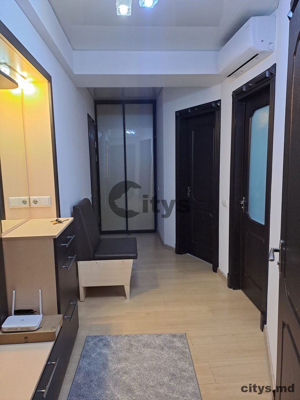 Apartament cu 2 camere, 48m², Trandafirilor photo 1