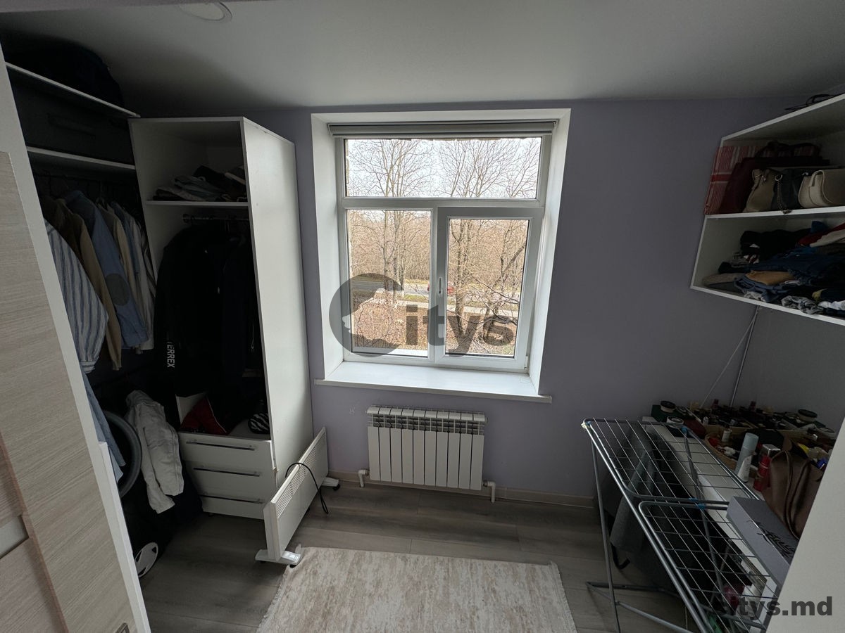 Apartament cu 2 camere, 75m², str.Costiujeni photo 2