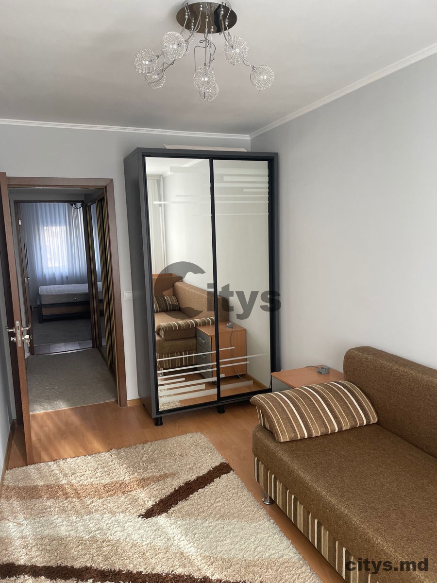 Apartament cu 3 camere, 55m², str. Nicolae Titulescu photo 1