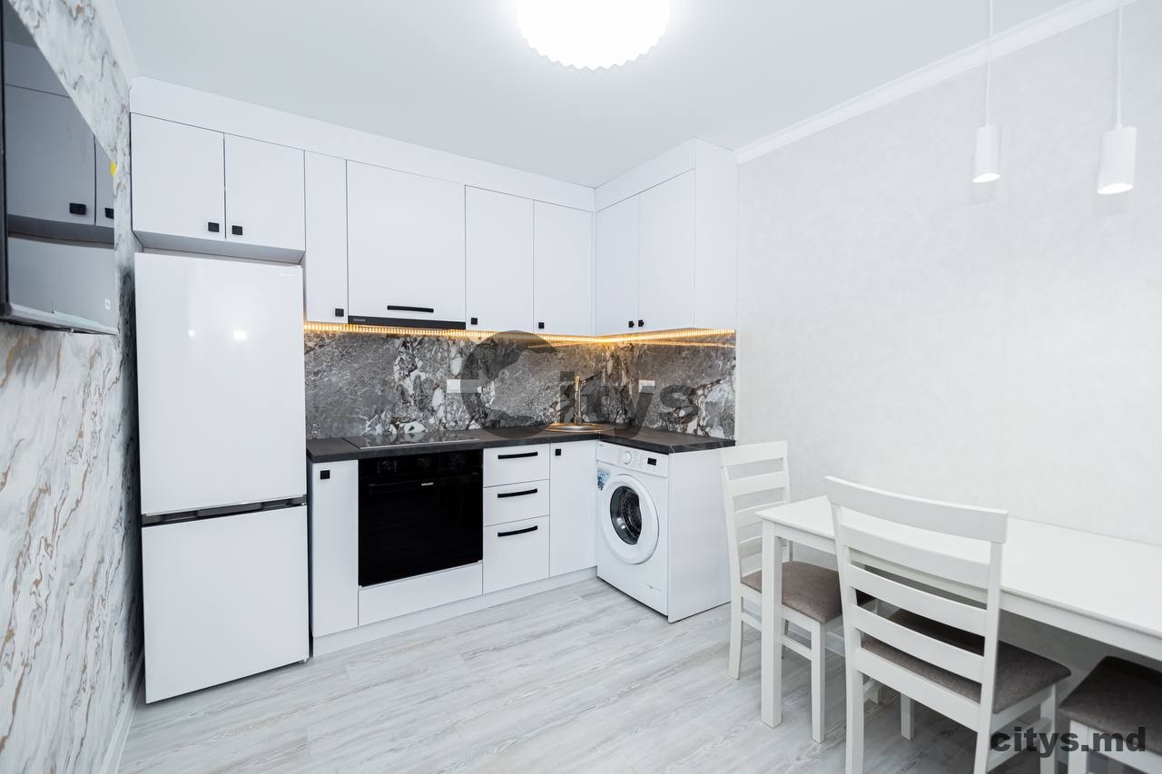 Apartament cu 2 camere, 40m², Traian photo 2