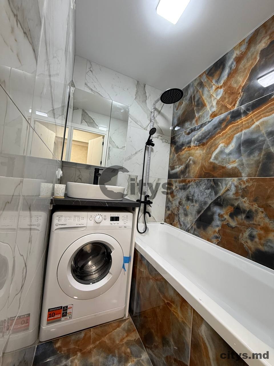 Apartament cu 2 camere, 52m², Botanica,str Pandurilor photo 8