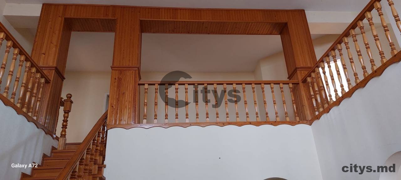 Casă cu 2 nivele, 500m², - photo 22