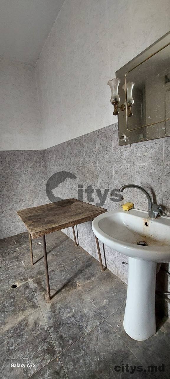 Casă cu 2 nivele, 500m², - photo 9