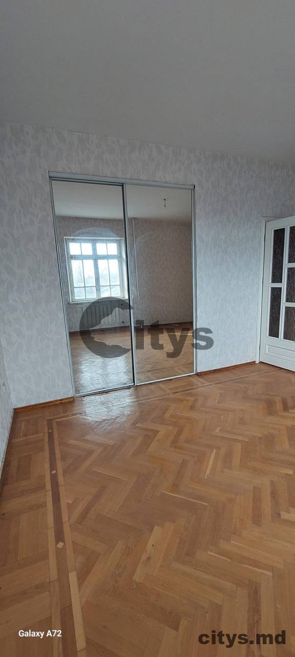 Casă cu 2 nivele, 500m², - photo 2