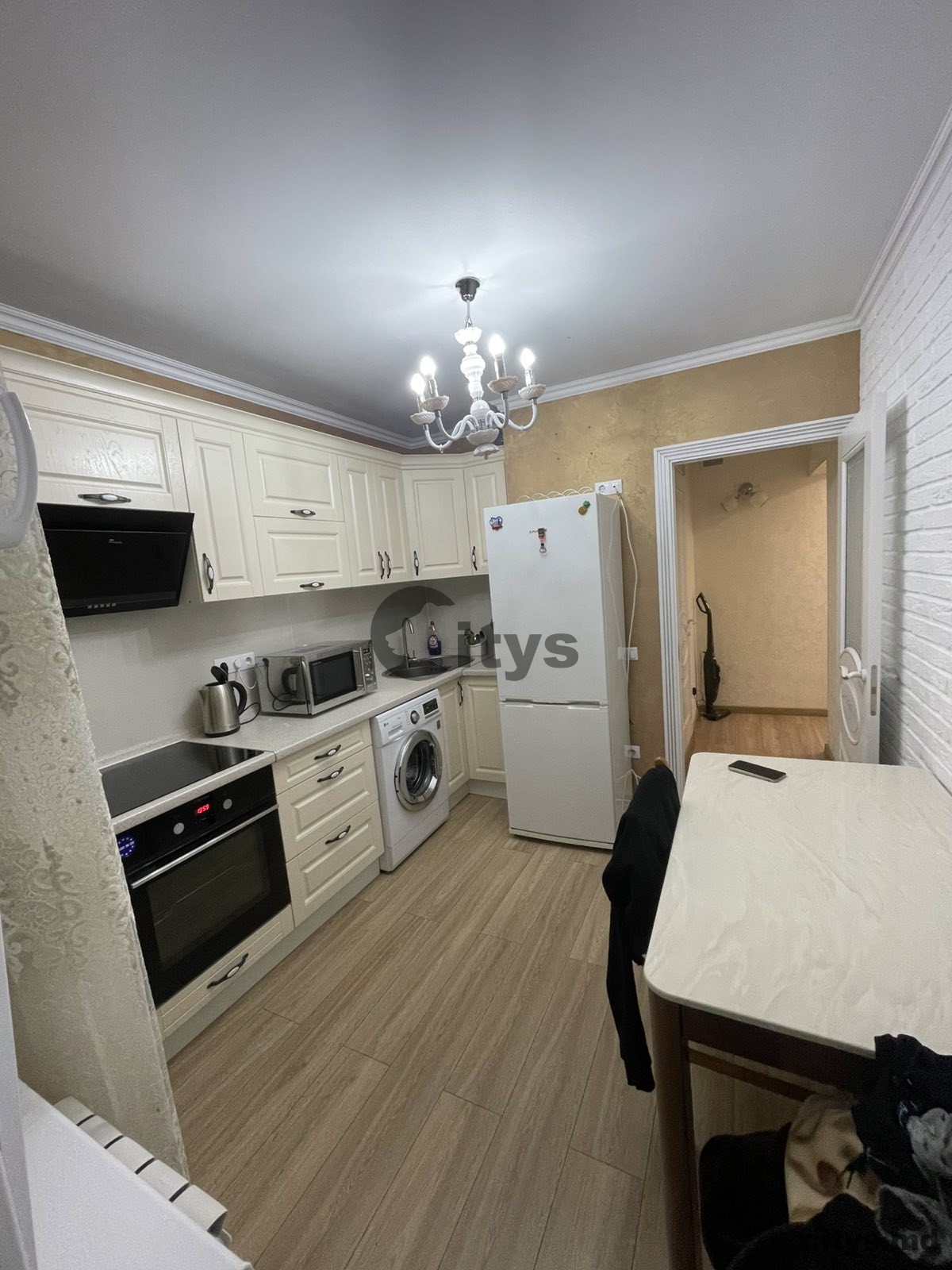 Chirie-Apartament cu 1 cameră, 40m², bd.Moscova photo 1