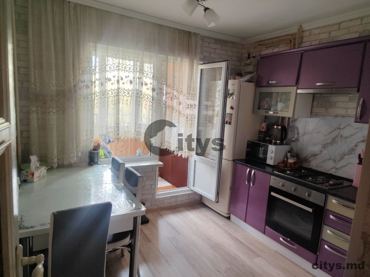 Apartament cu 2 camere, 53m², Traian photo 0