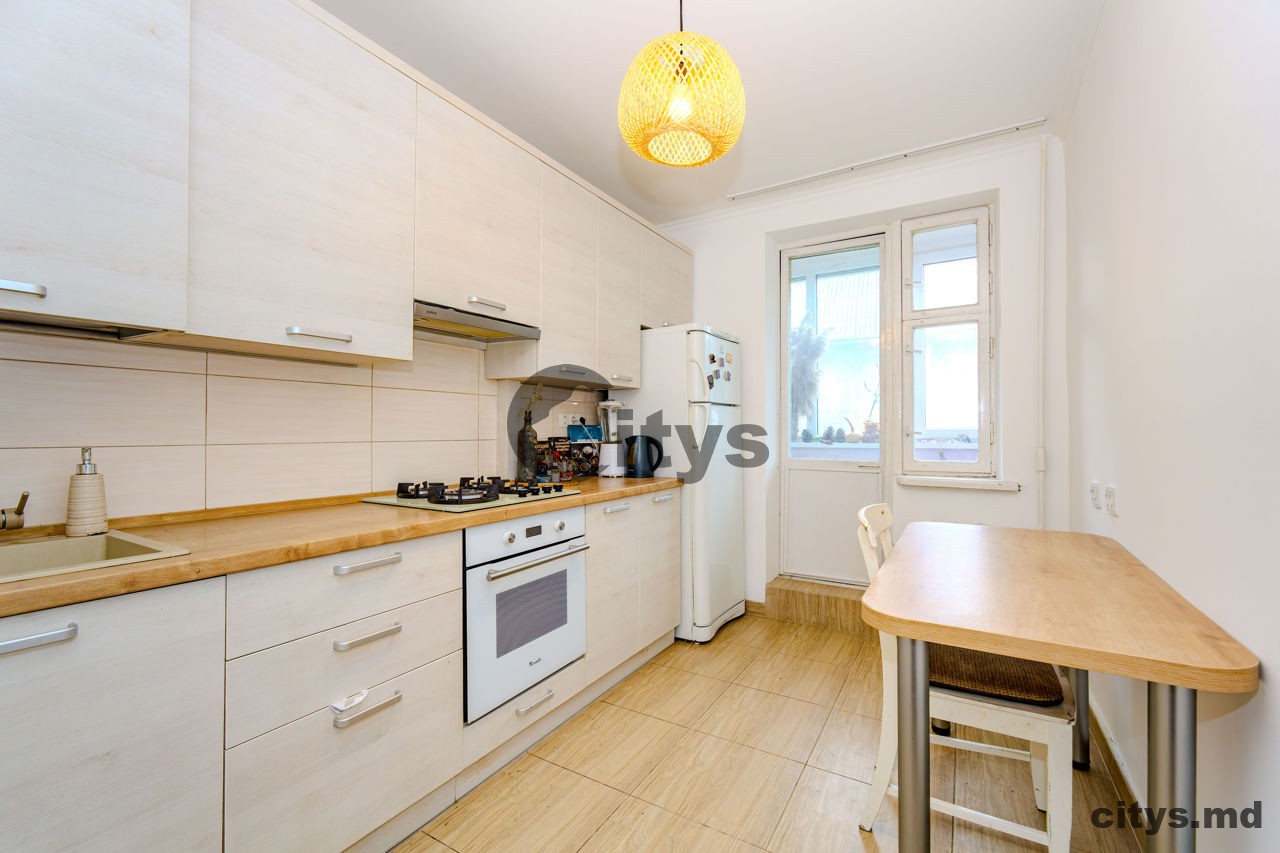 Apartament cu 2 camere, 74m², str. Iazului photo 9