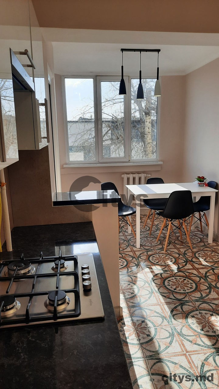 Apartament cu 3 camere, 77m², Ismail photo 2