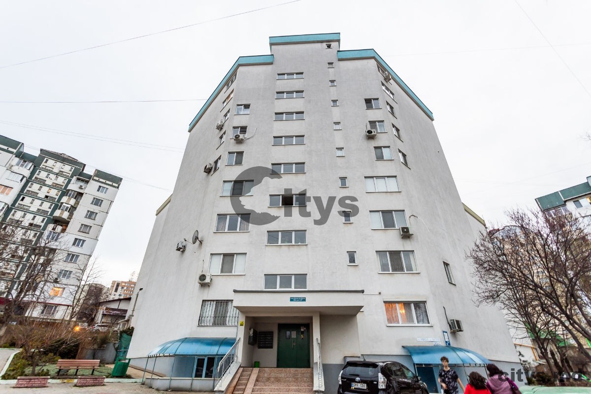 Apartament cu 2 camere, 60m², Мирча чел Бэтран photo 9