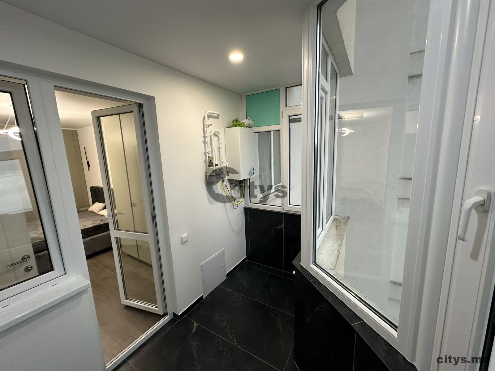 Apartament cu 2 camere, 64m², Buiucani photo 13