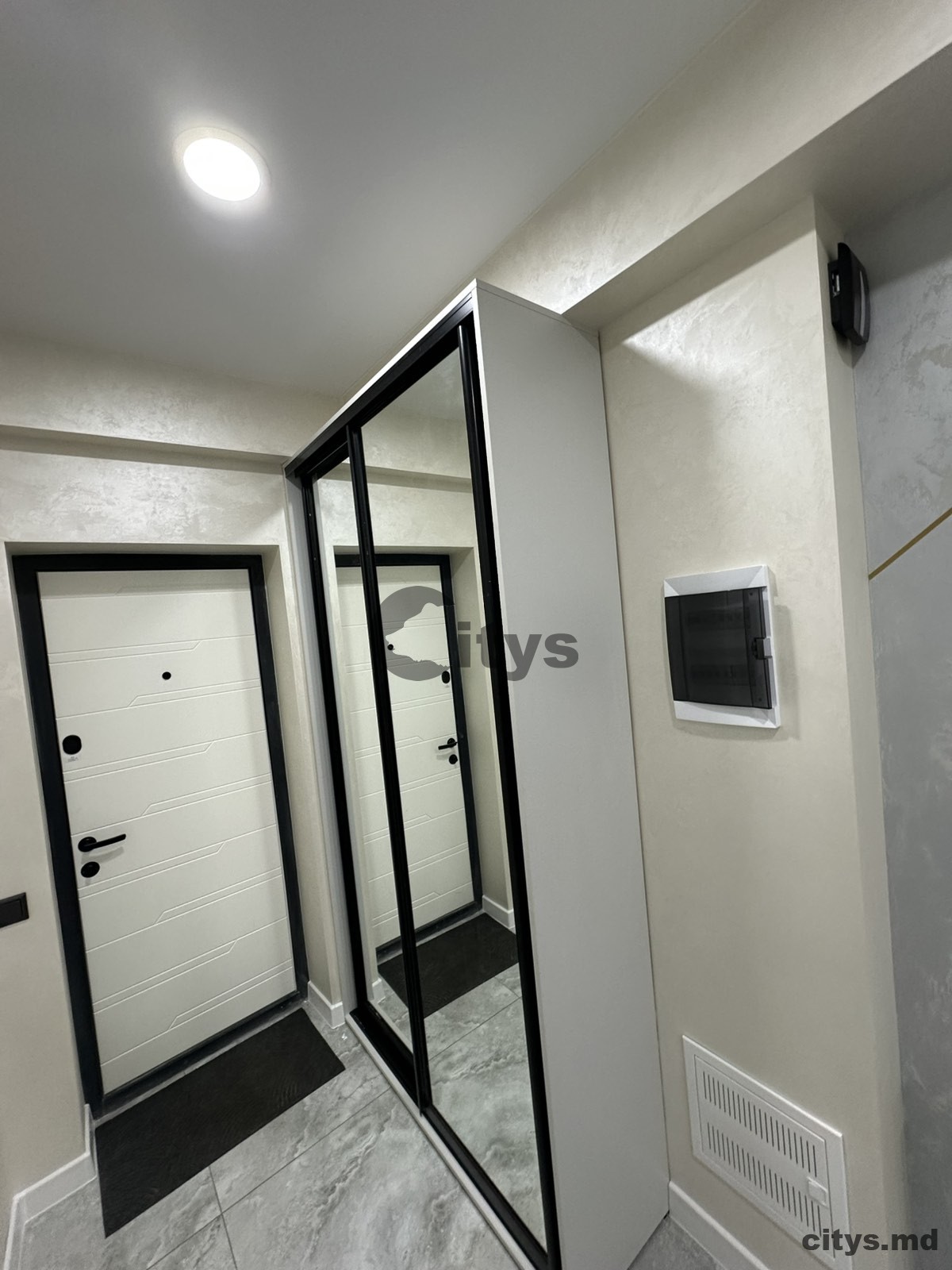 Apartament cu 2 camere, 64m², Buiucani photo 8