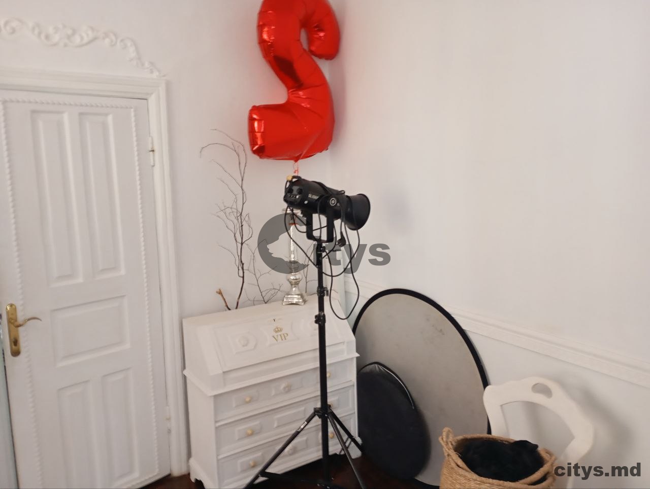 Universal, 100m², Еминеску photo 3