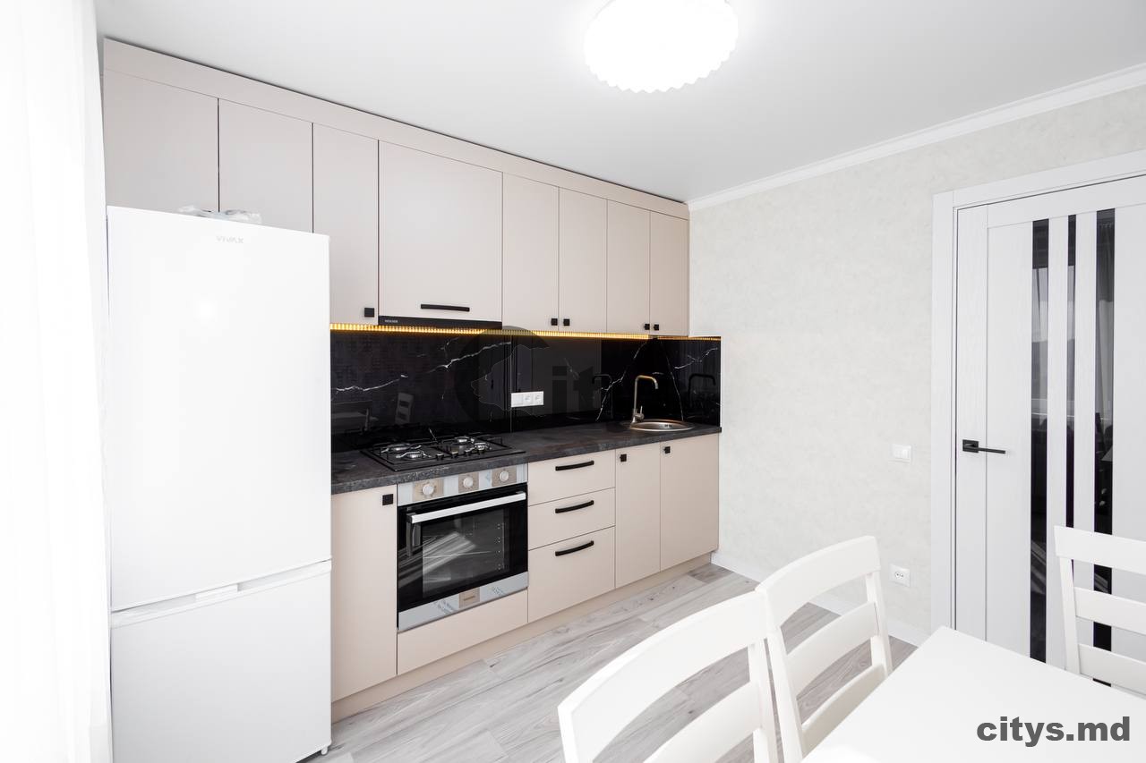 Apartament cu 2 camere, 55m², Mircesti photo 7