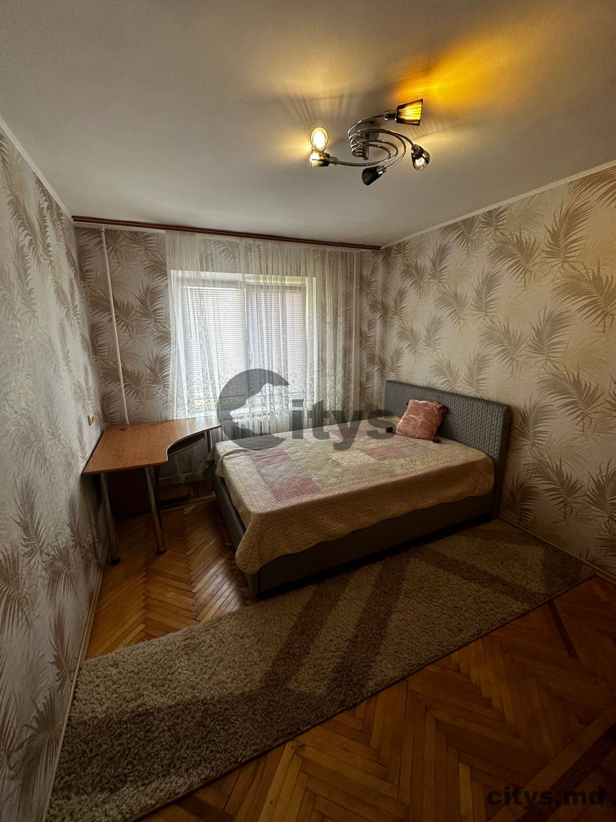 Chirie-3-х комнатная квартира, 65м², str. Ginta Latină photo 0