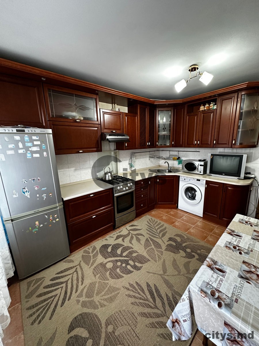 Chirie-3-х комнатная квартира, 65м², str. Ginta Latină photo 7