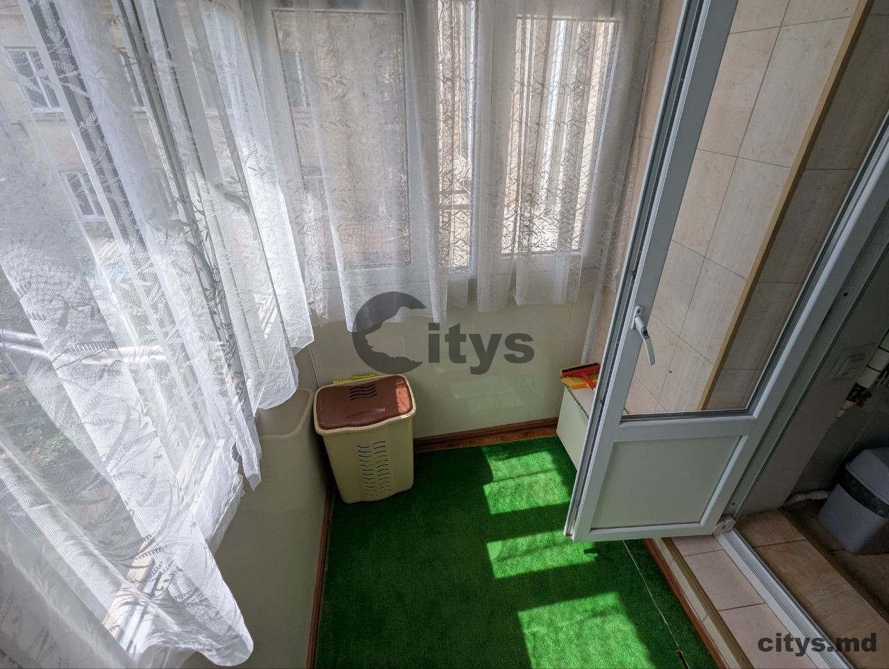 Apartament cu 2 camere, 36m², Botanica, Cetatea Albă photo 1