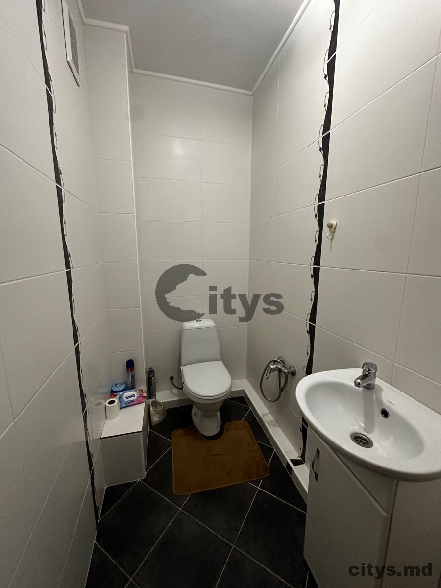Apartament cu 2 camere, 85m², str. Mihail Sadoveanu photo 5