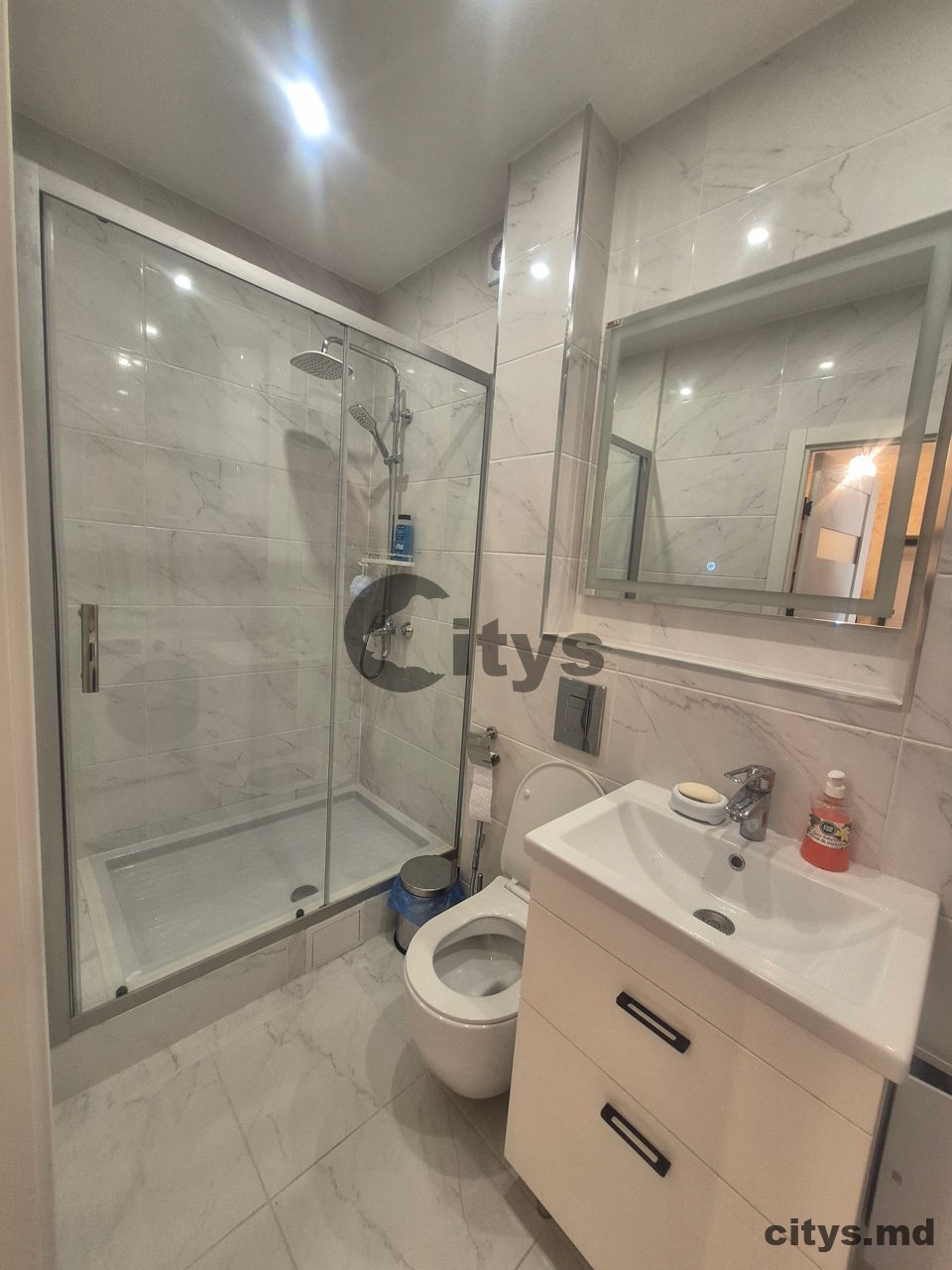 Chirie-Apartament cu 2 camere, 60m², str.Columna photo 4