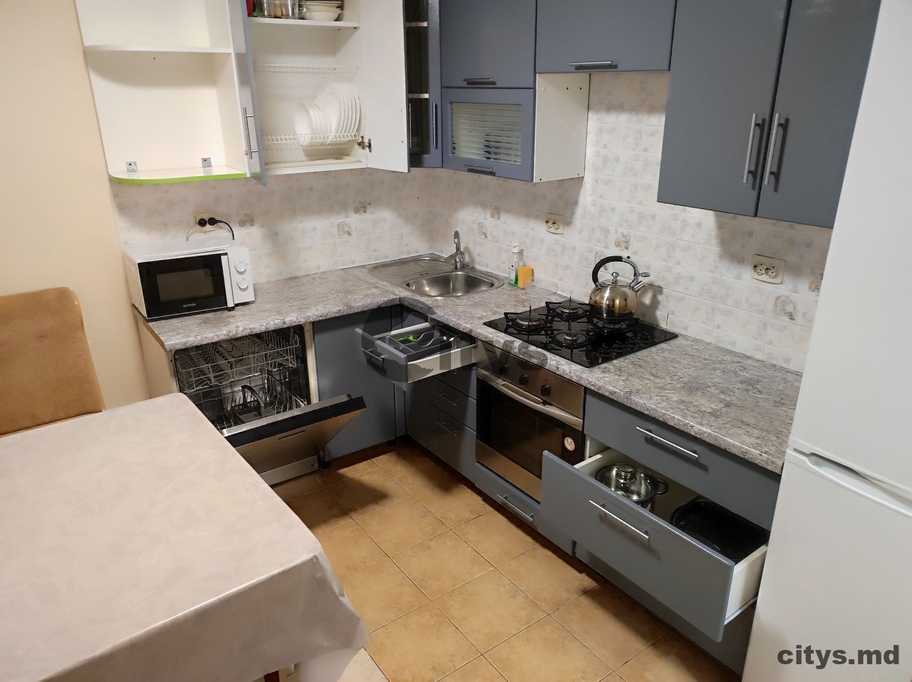 Casă cu 2 nivele, 100m², Nicolae Titulescu photo 2