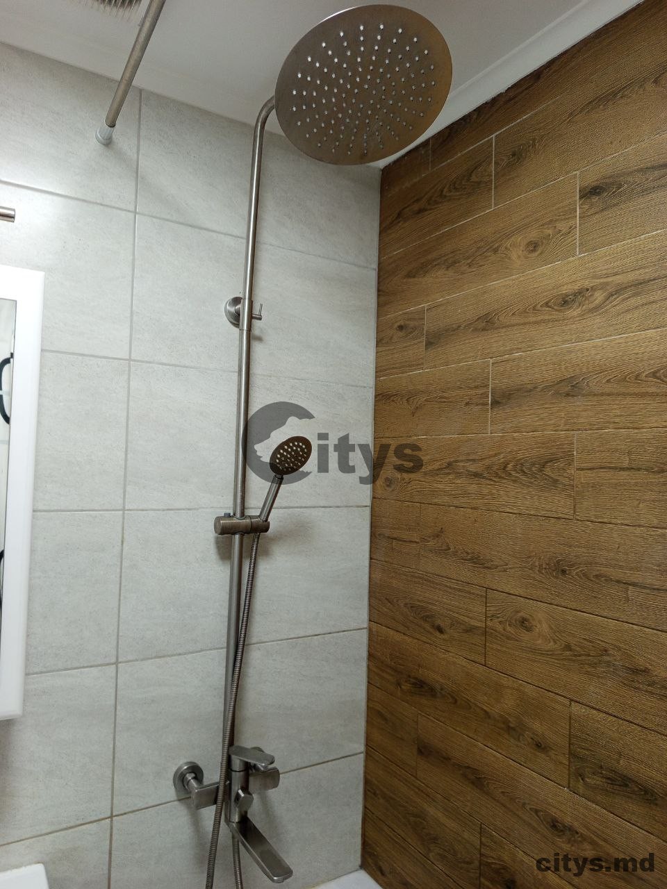 Apartament cu 3 camere, 70m², Sarmizegetusa photo 5