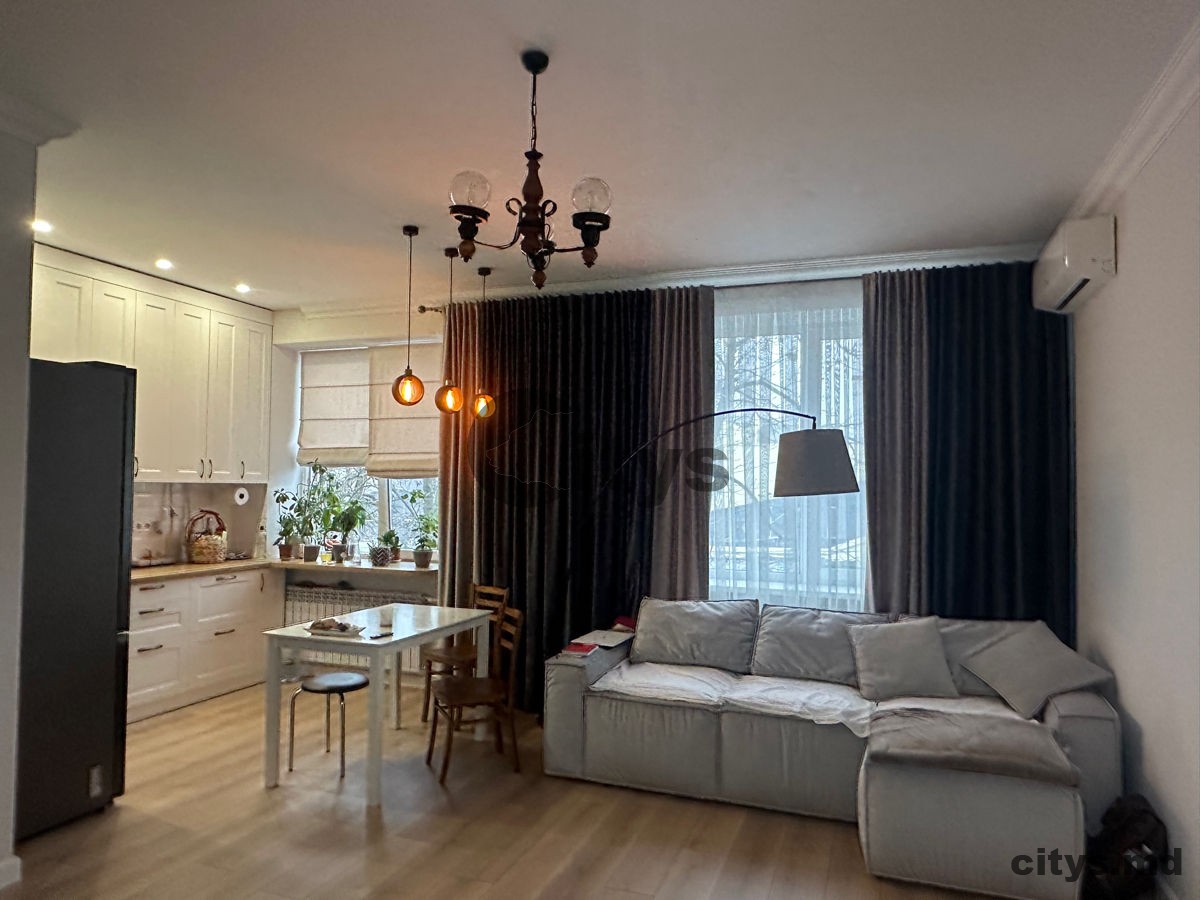 Apartament cu 2 camere, 50m², Асаки Георгий photo 4