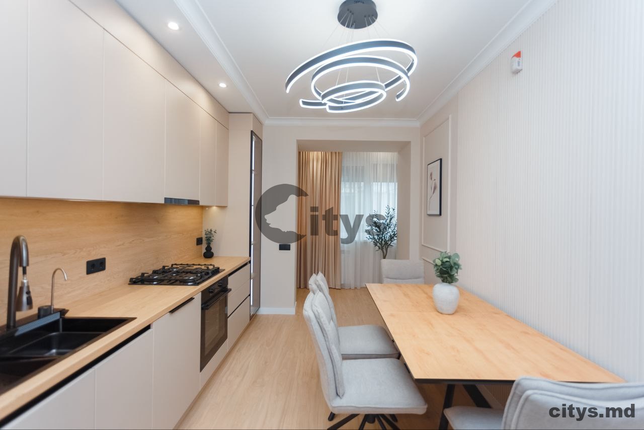 Apartament cu 3 camere, 96m², Мирча чел бэтрын photo 8