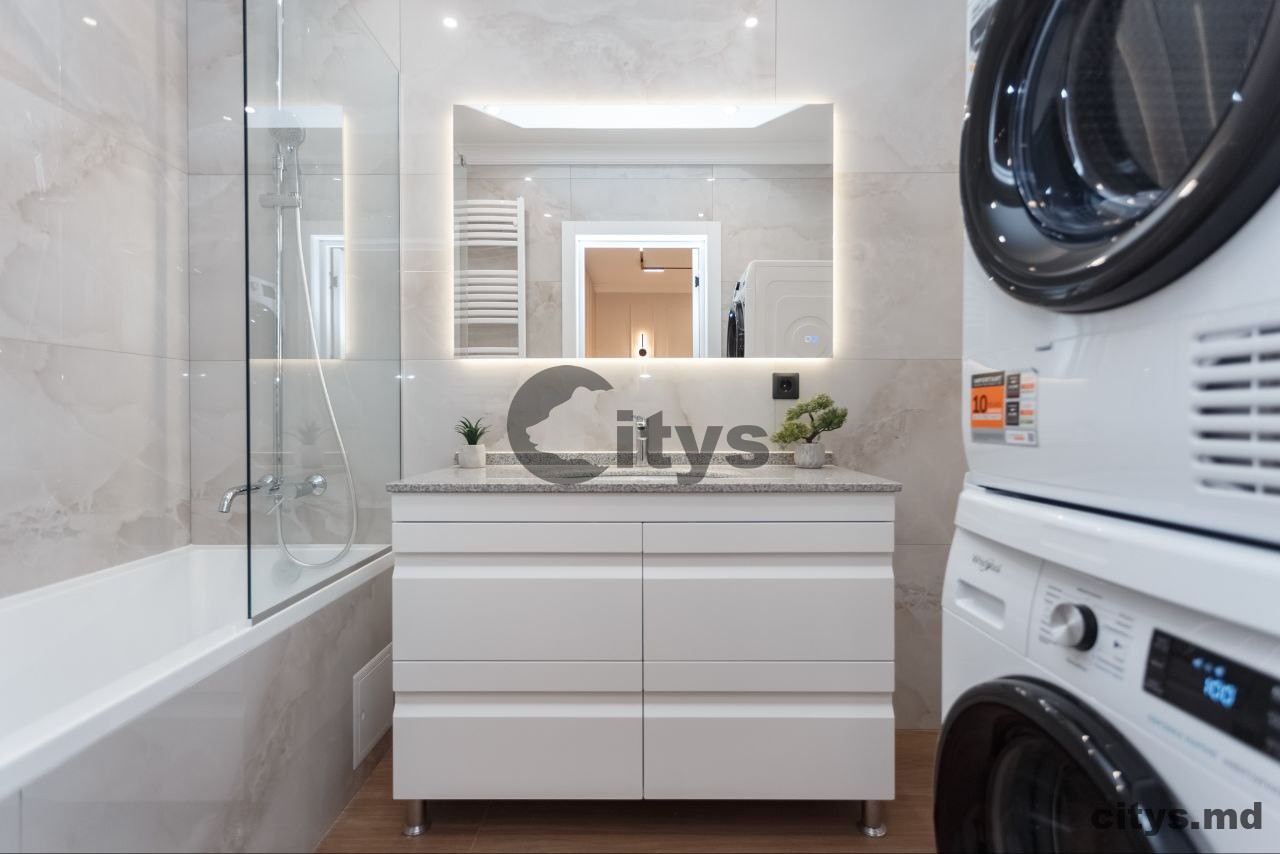 Apartament cu 3 camere, 96m², Мирча чел бэтрын photo 9