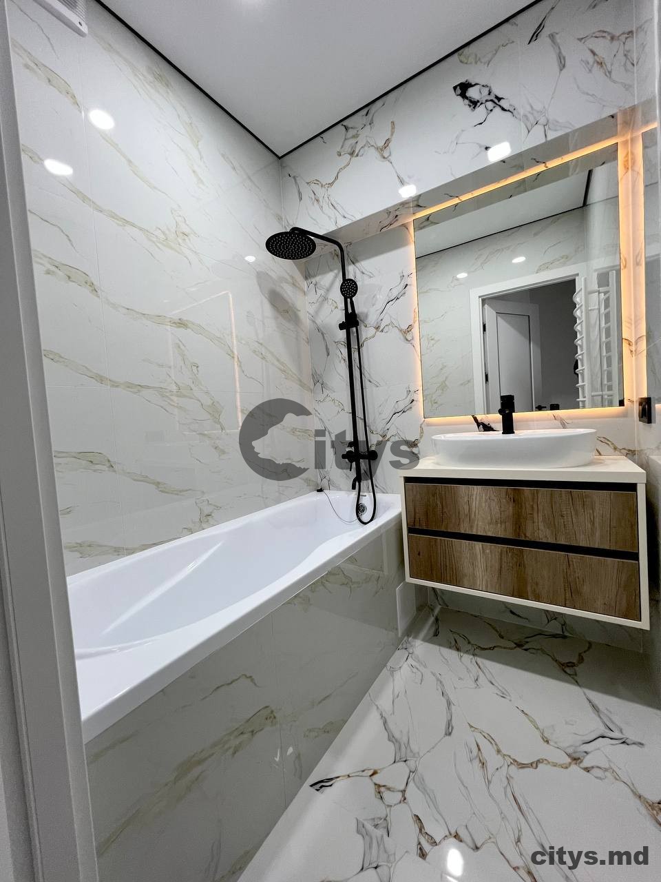Apartament cu 2 camere, 59m², Bd.Moskova photo 3