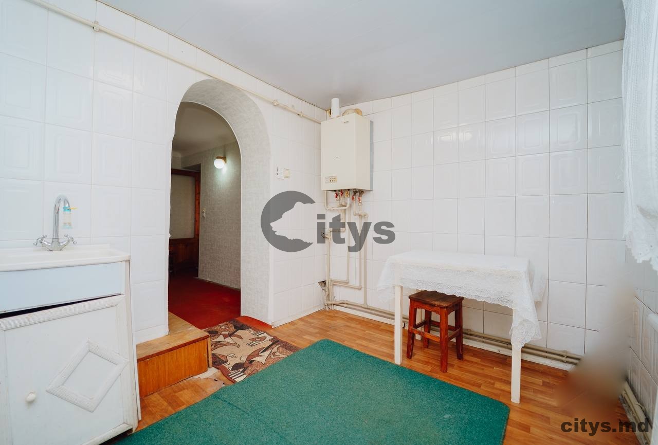Apartament cu 2 camere, 69m², Calea Orheiului 83 photo 0