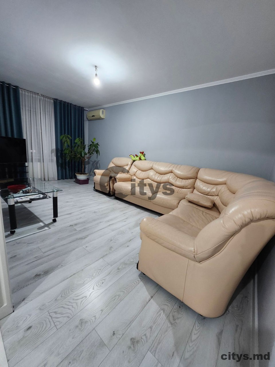 Apartament cu 3 camere, 72m², Mircea cel Bătrân photo 4